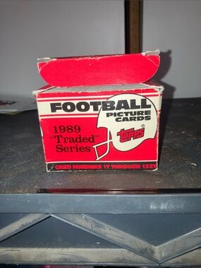 Topps Red and White 1989 Traded Series Football Picture Cards Box